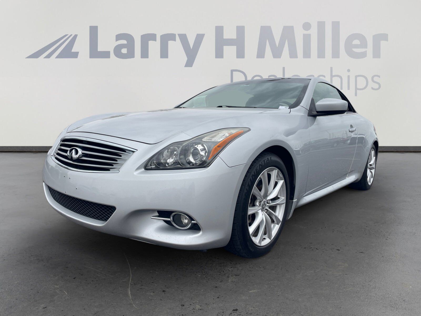 2013 INFINITI G37