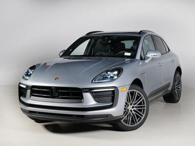 2026 PORSCHE Macan