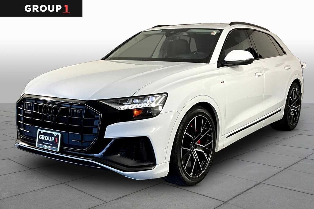 2023 AUDI Q8