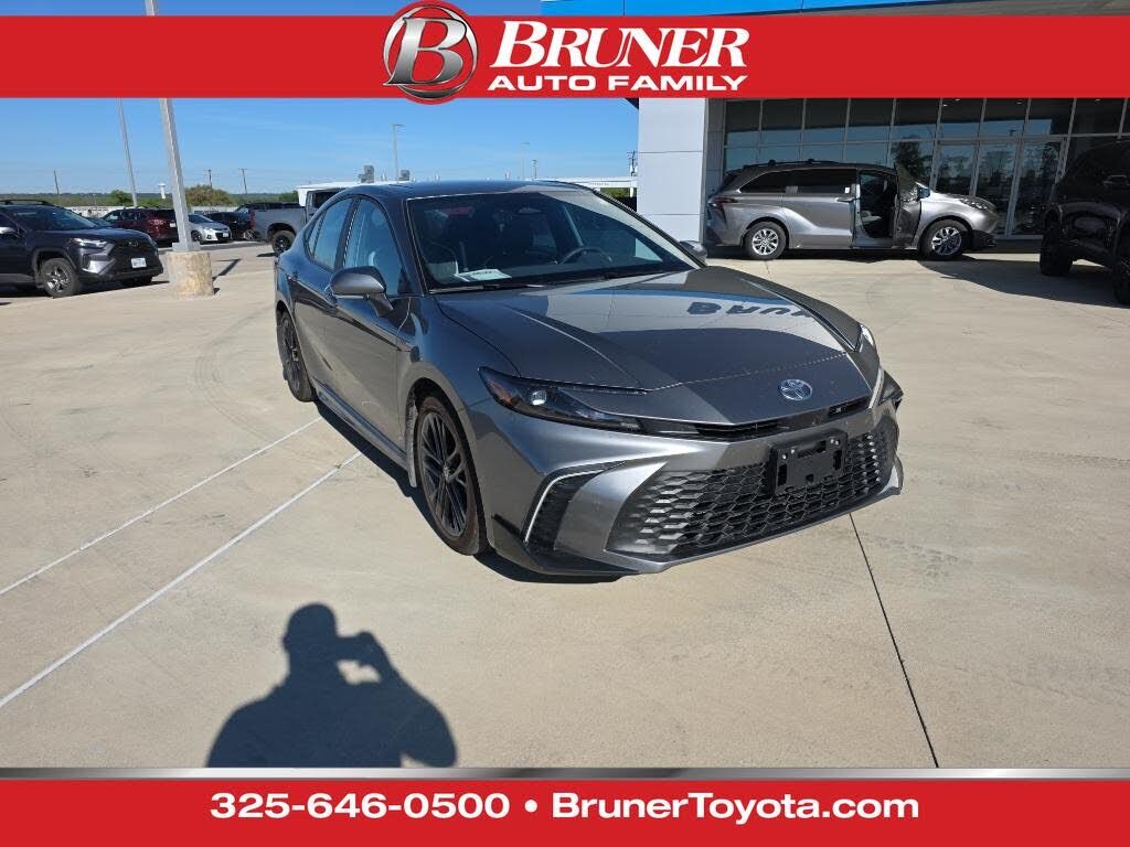 2025 TOYOTA Camry
