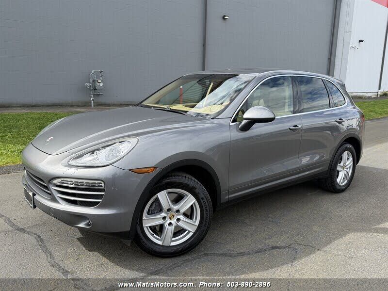 2014 PORSCHE Cayenne