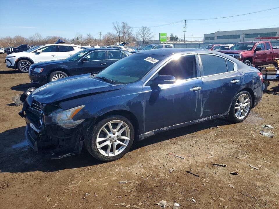 2011 NISSAN Maxima