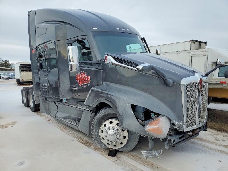 2024 KENWORTH T680