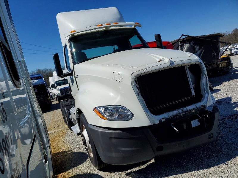 2019 INTERNATIONAL LT625