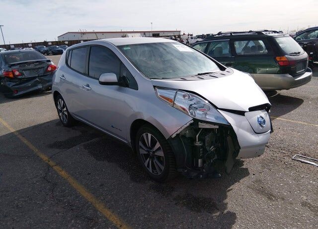 2017 NISSAN Leaf