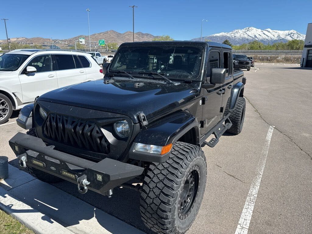 2021 JEEP Gladiator