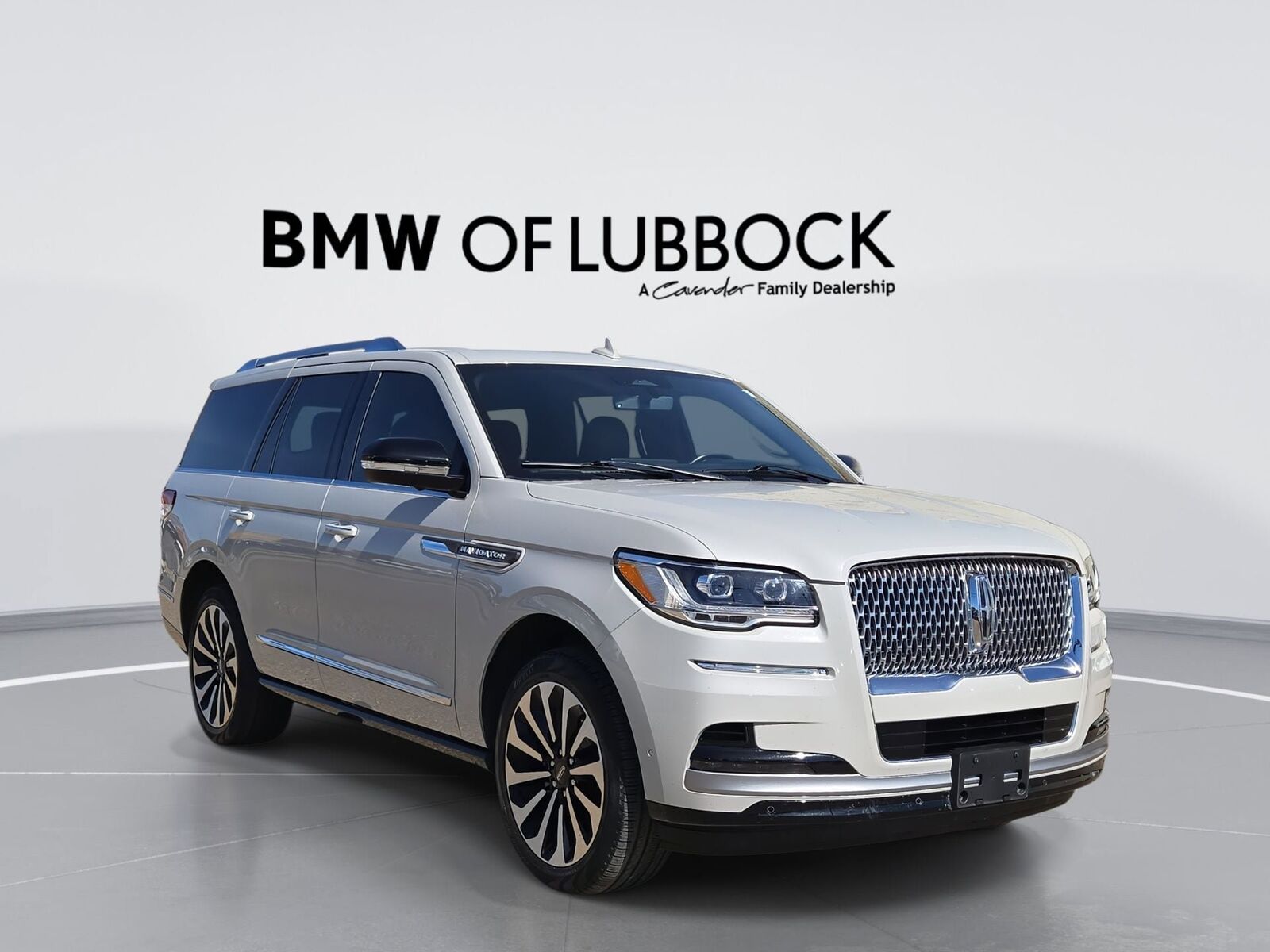 2022 LINCOLN Navigator