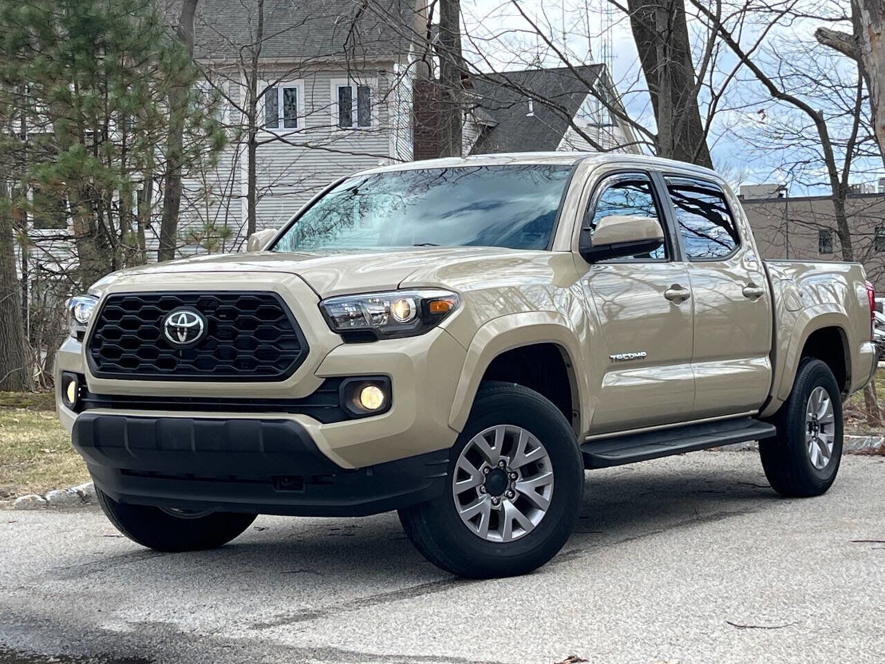 2019 TOYOTA Tacoma