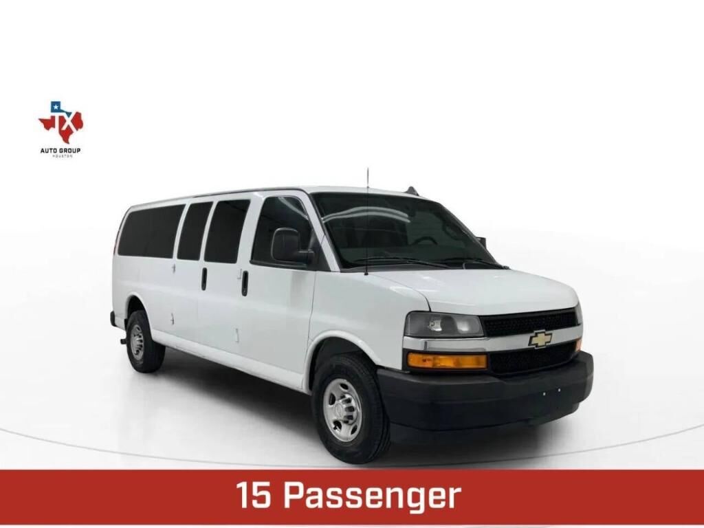 2019 CHEVROLET Express