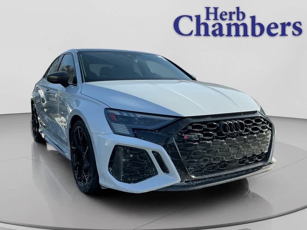 2023 AUDI RS3