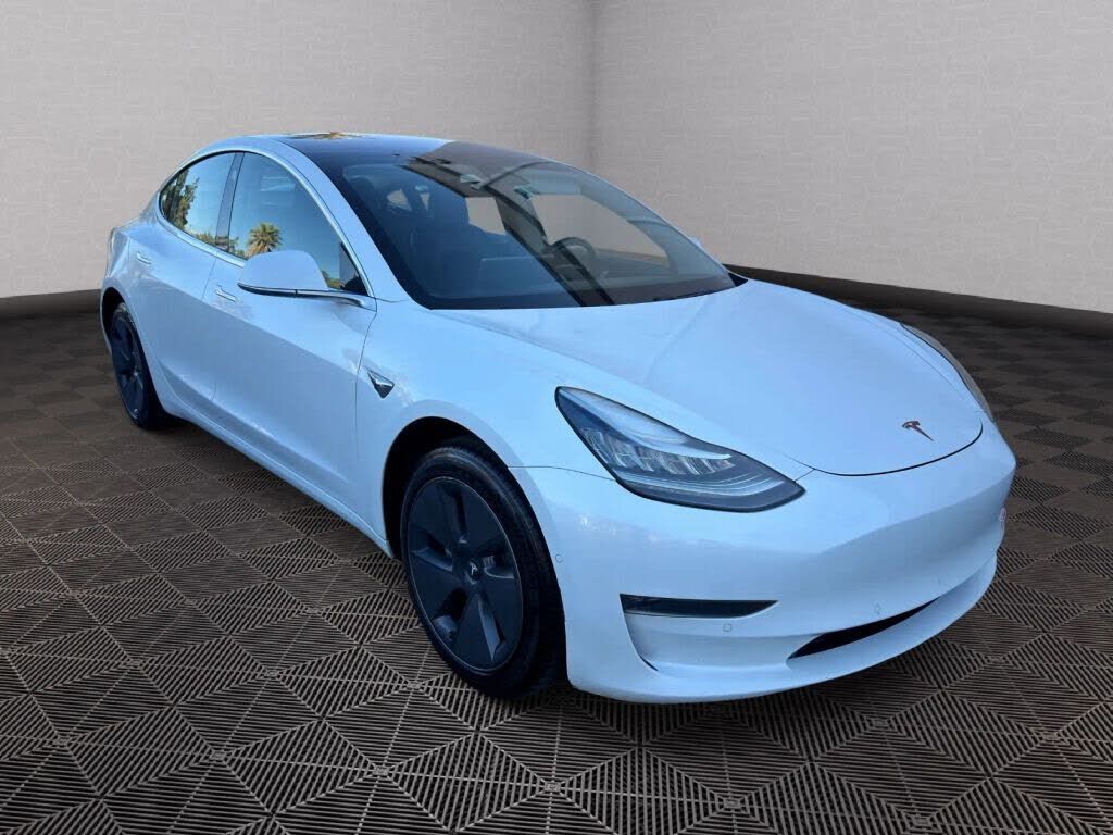 2018 TESLA Model 3
