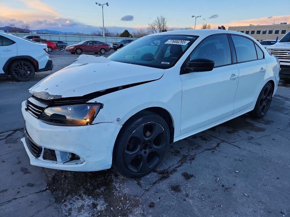 2014 VOLKSWAGEN Jetta