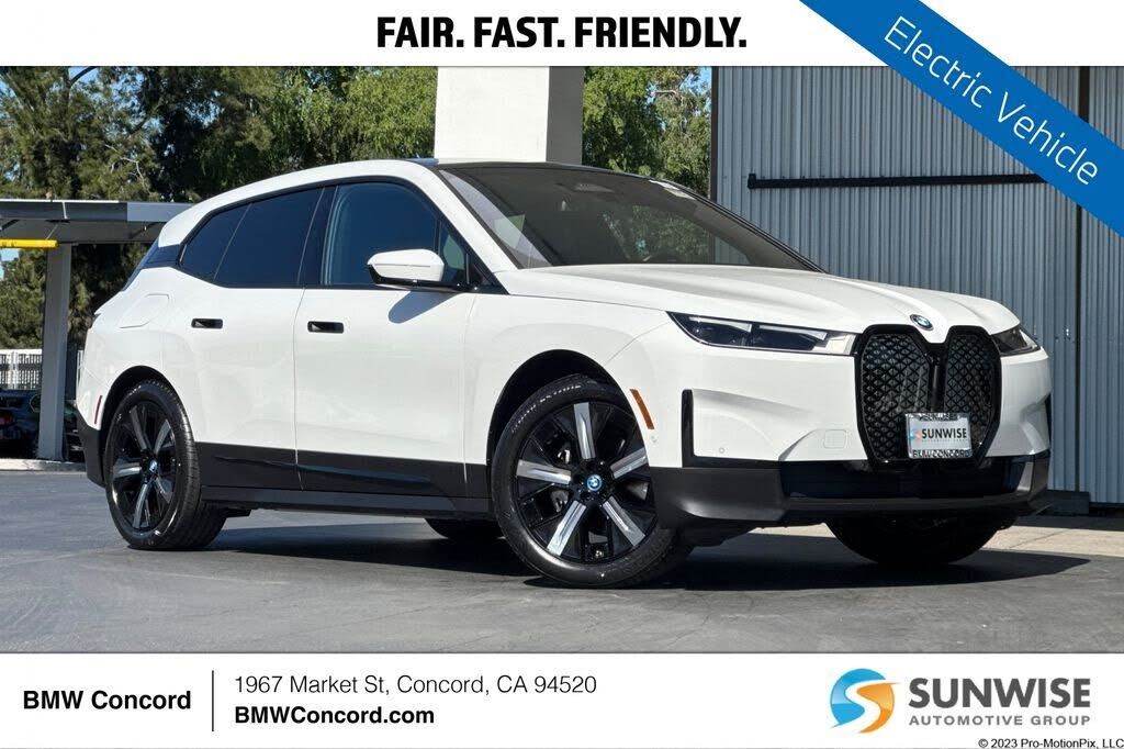 2023 BMW ix