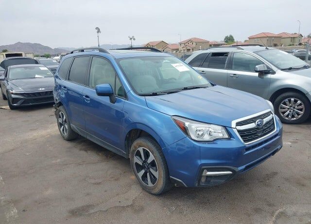 2017 SUBARU Forester