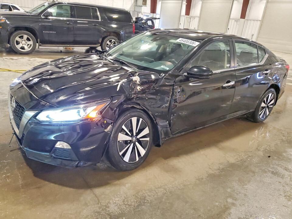 2021 NISSAN Altima