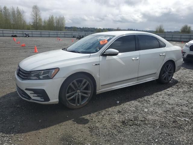 2017 VOLKSWAGEN Passat