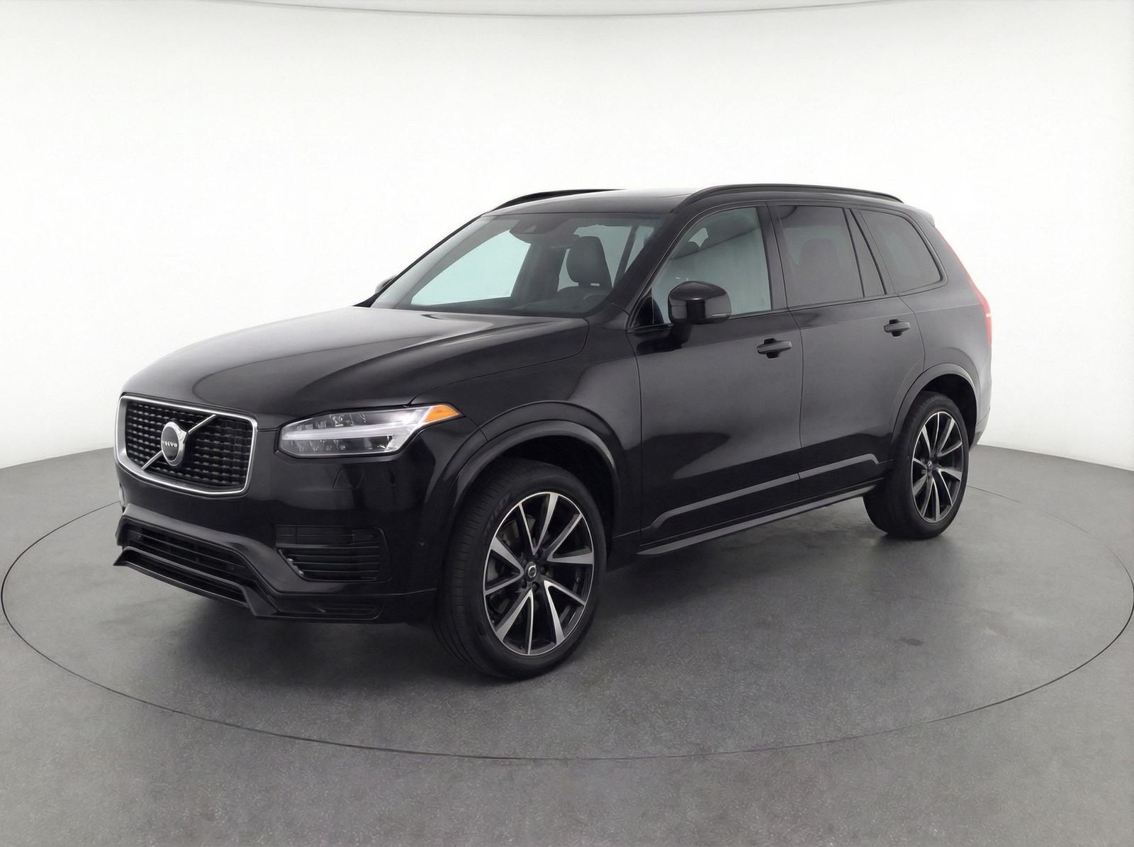 2023 VOLVO XC90