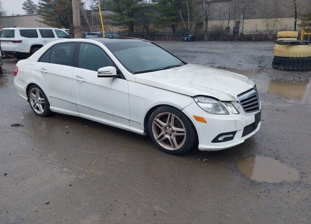 2011 MERCEDES-BENZ E-Class