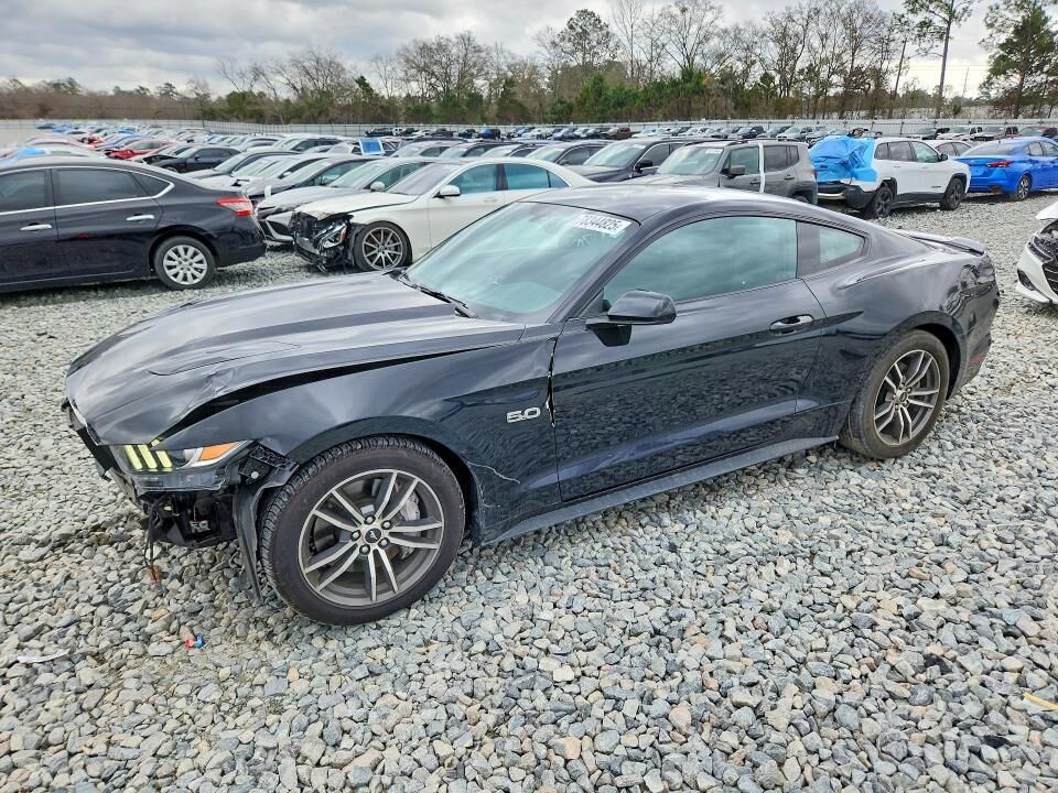 2017 FORD Mustang