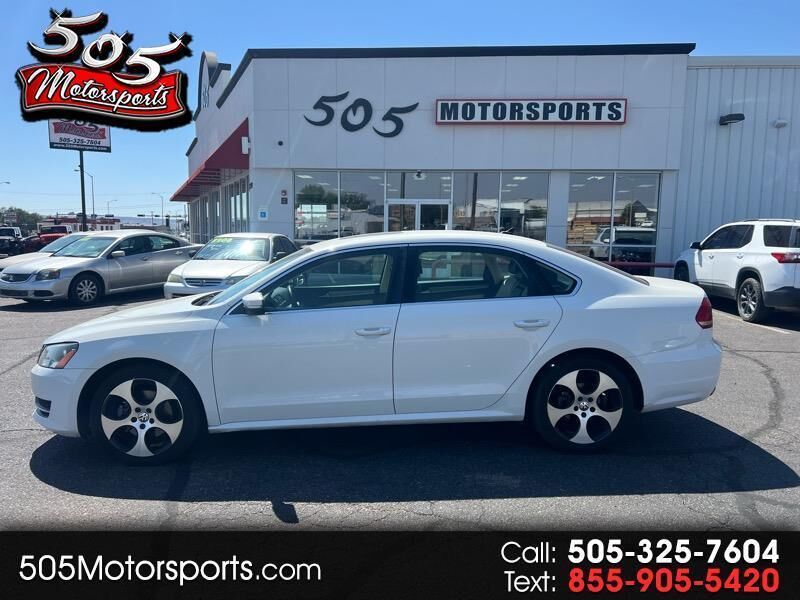 2014 VOLKSWAGEN Passat