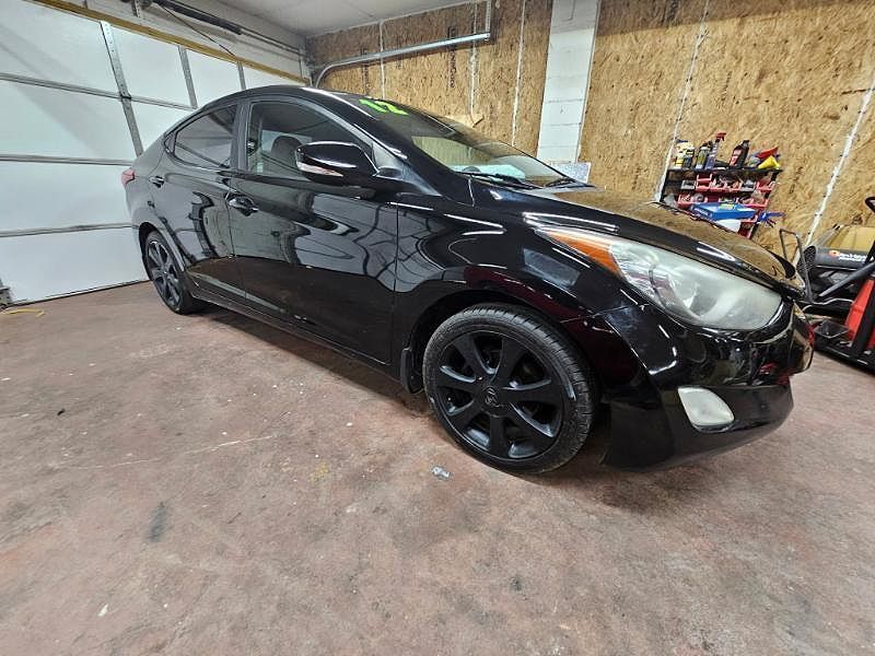2012 HYUNDAI Elantra