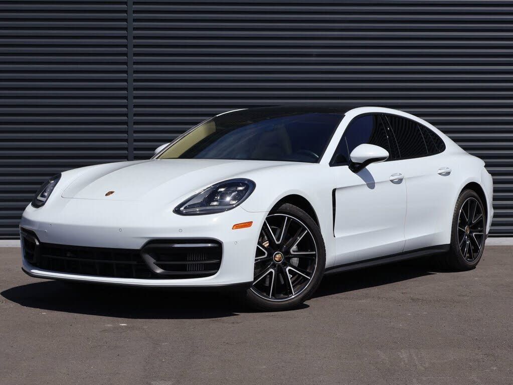 2021 PORSCHE Panamera