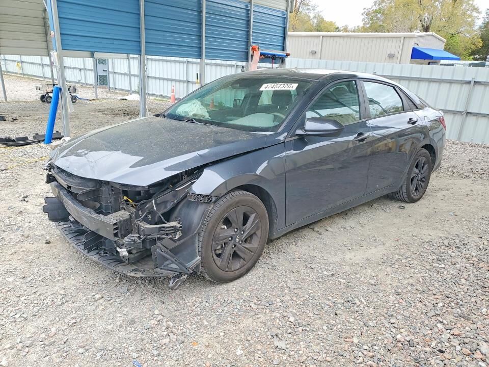 2022 HYUNDAI Elantra