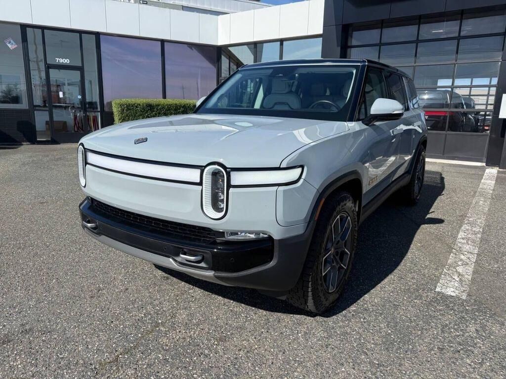 2023 RIVIAN R1S