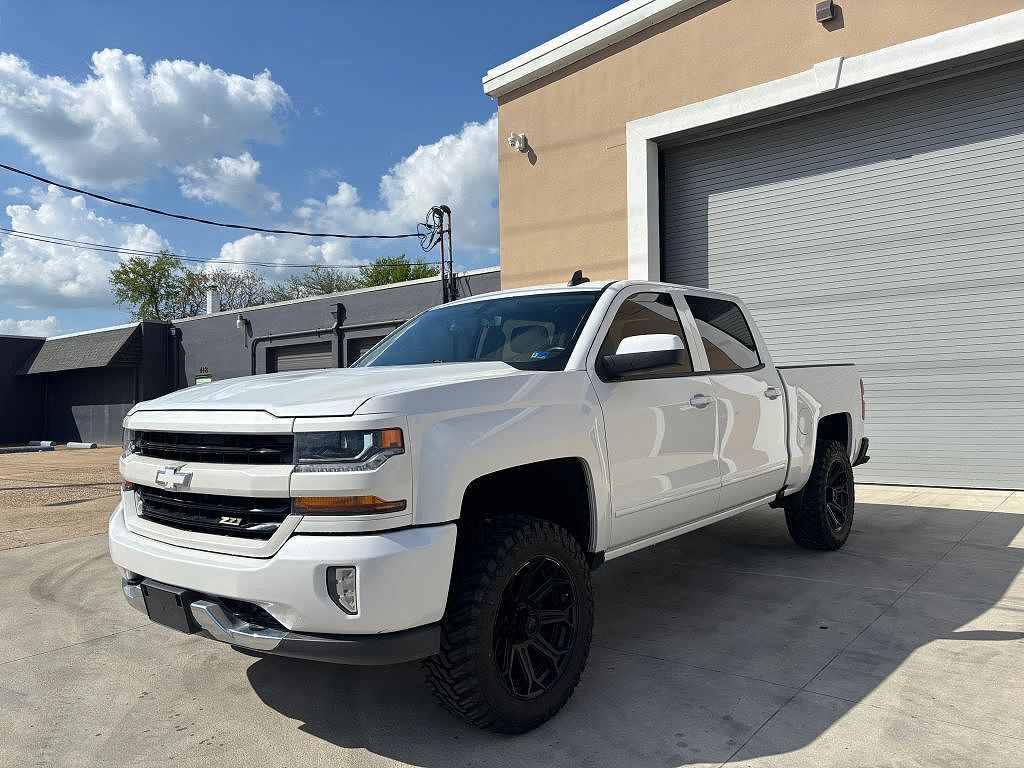 2018 CHEVROLET Silverado
