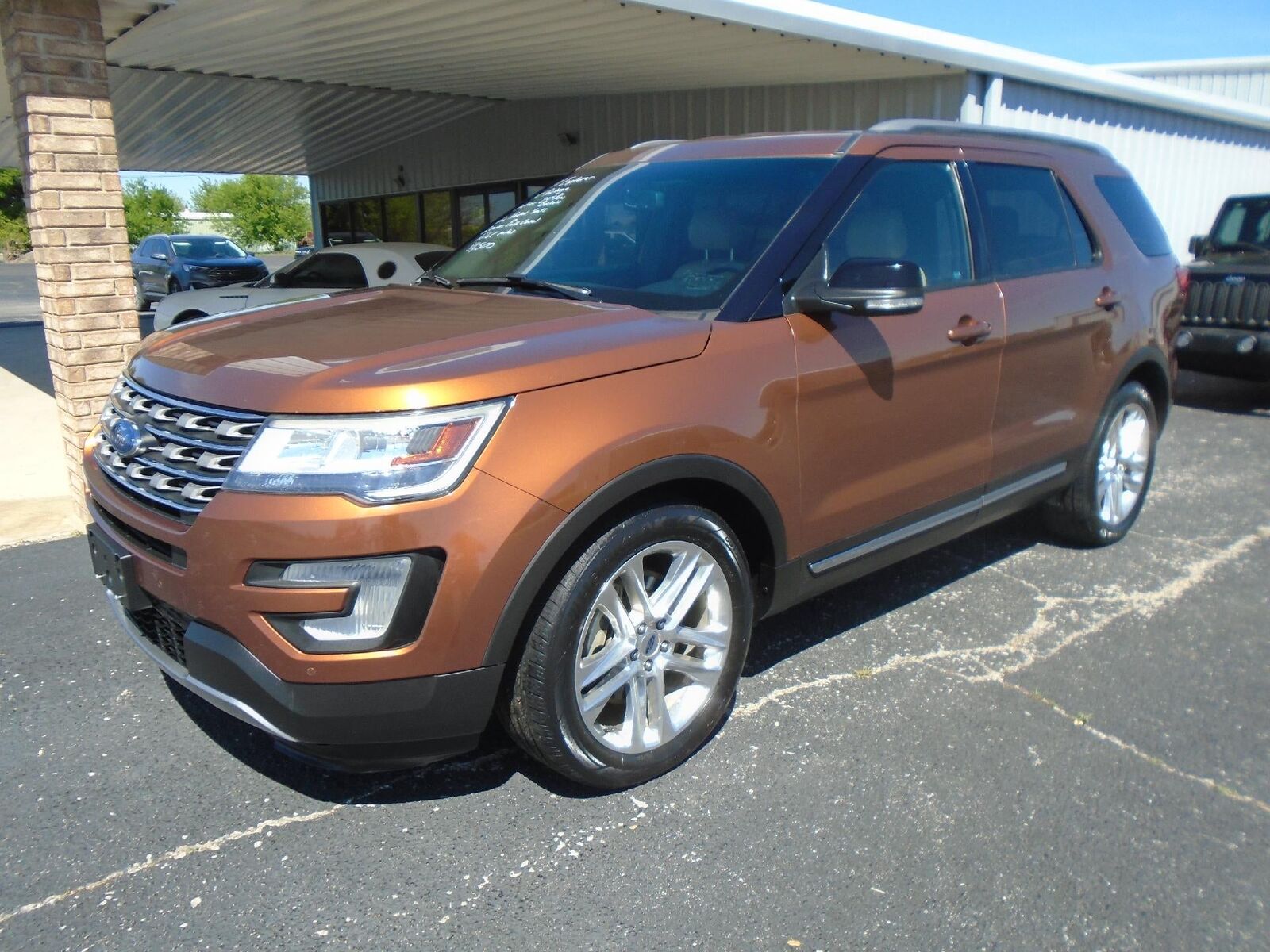 2017 FORD Explorer