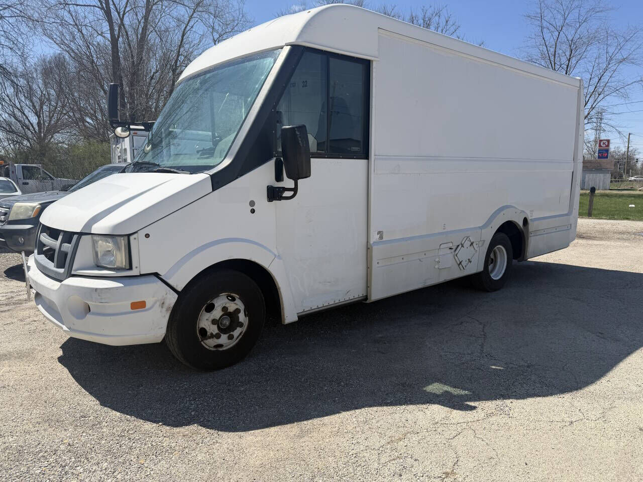 2013 ISUZU NPR/NPR-HD