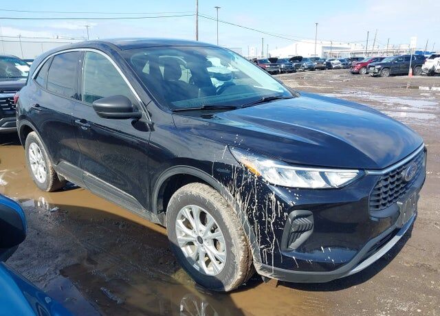 2024 FORD Escape