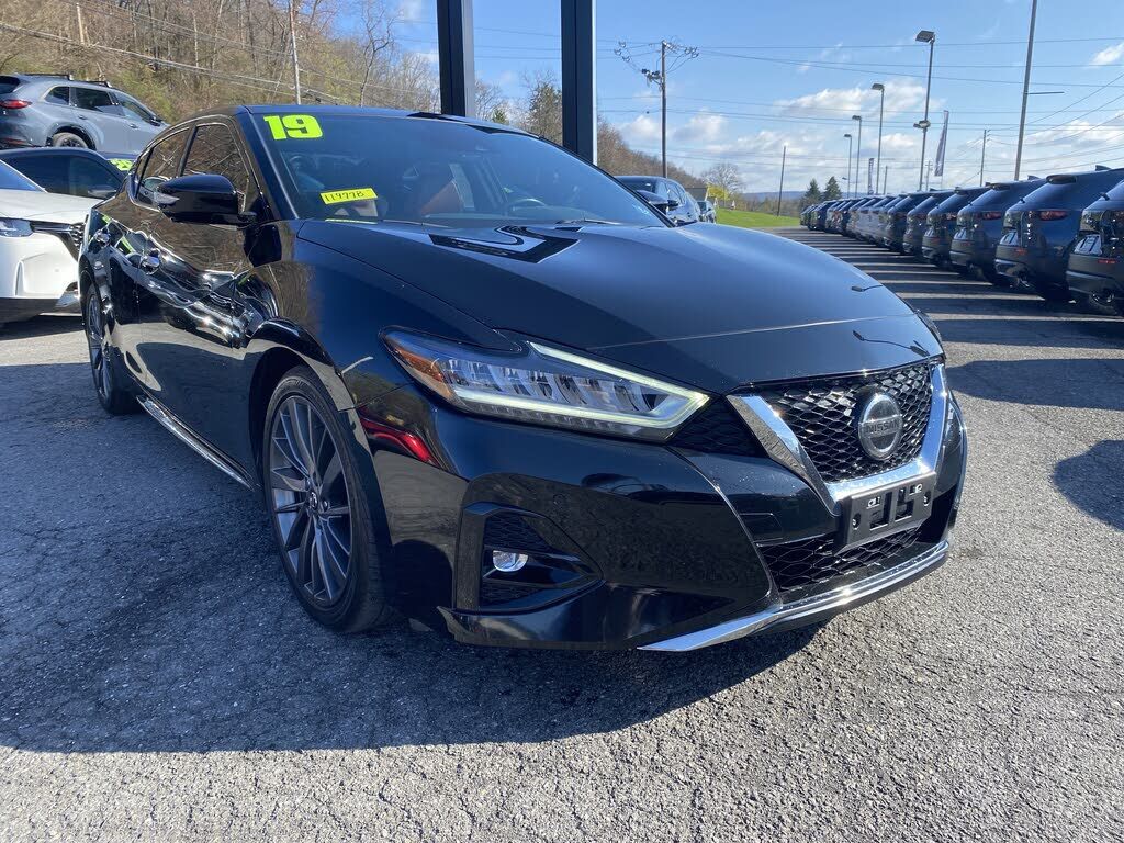 2019 NISSAN Maxima