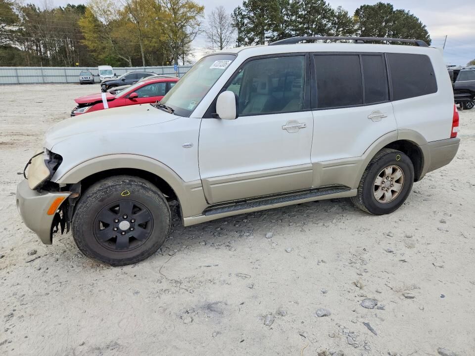 2003 MITSUBISHI Montero