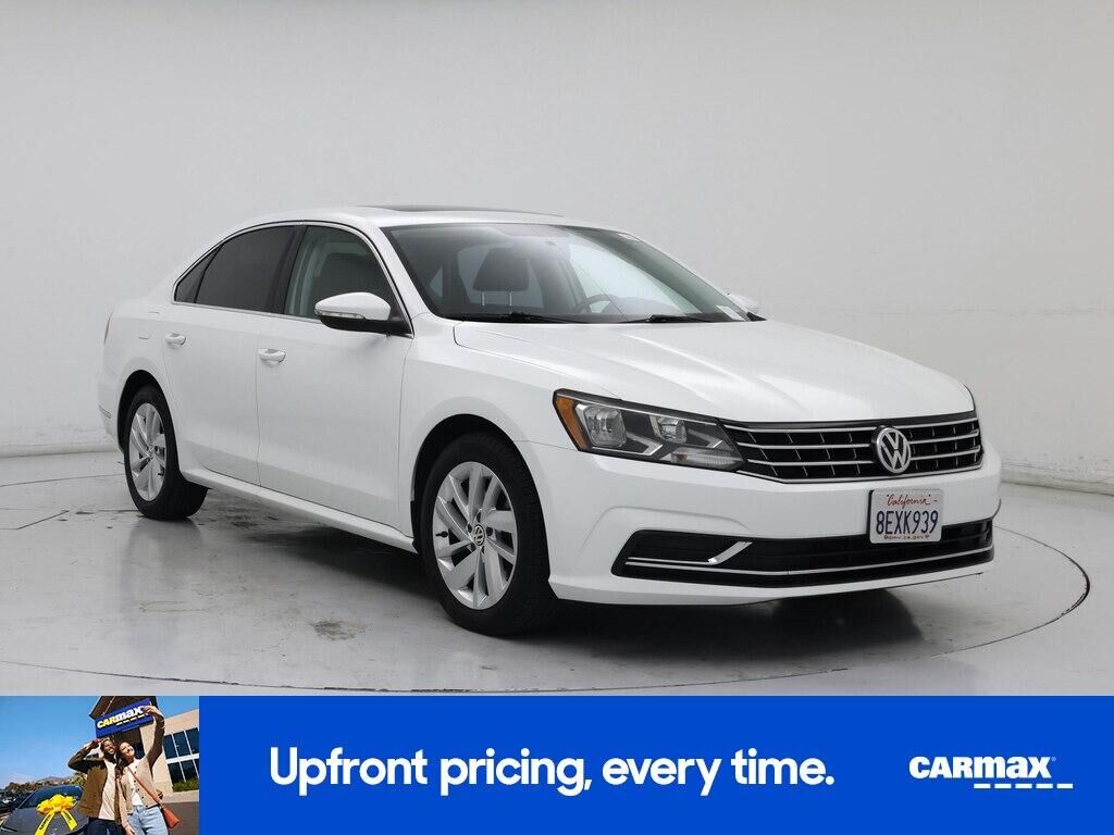 2018 VOLKSWAGEN Passat