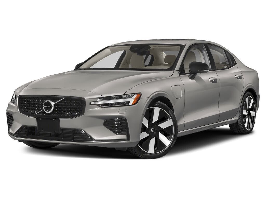 2025 VOLVO S60