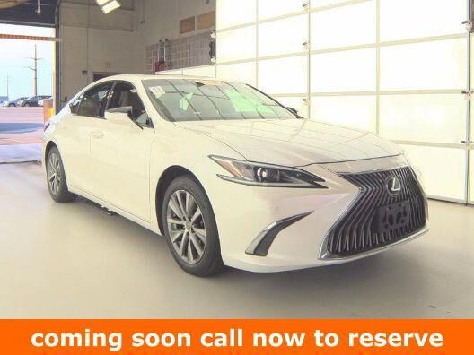 2020 LEXUS ES