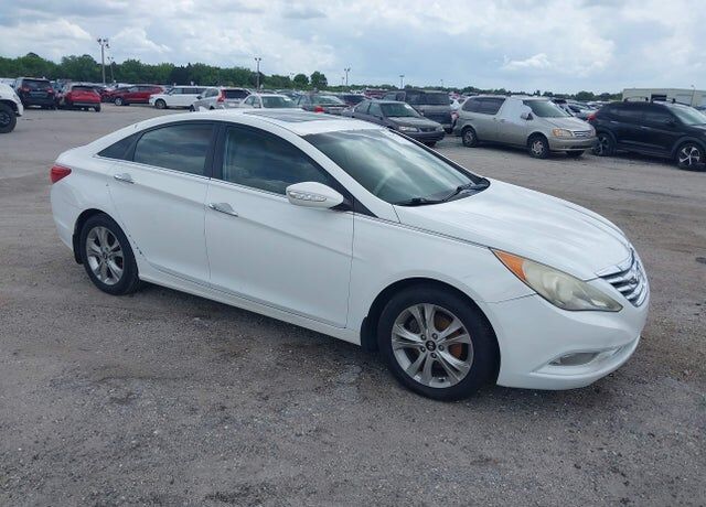 2011 HYUNDAI Sonata
