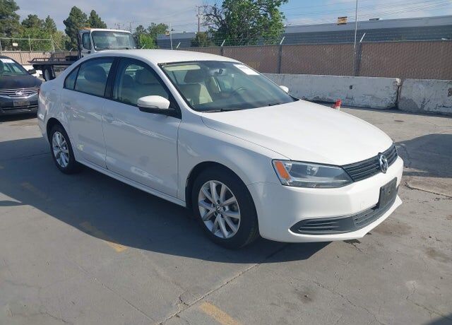 2012 VOLKSWAGEN Jetta