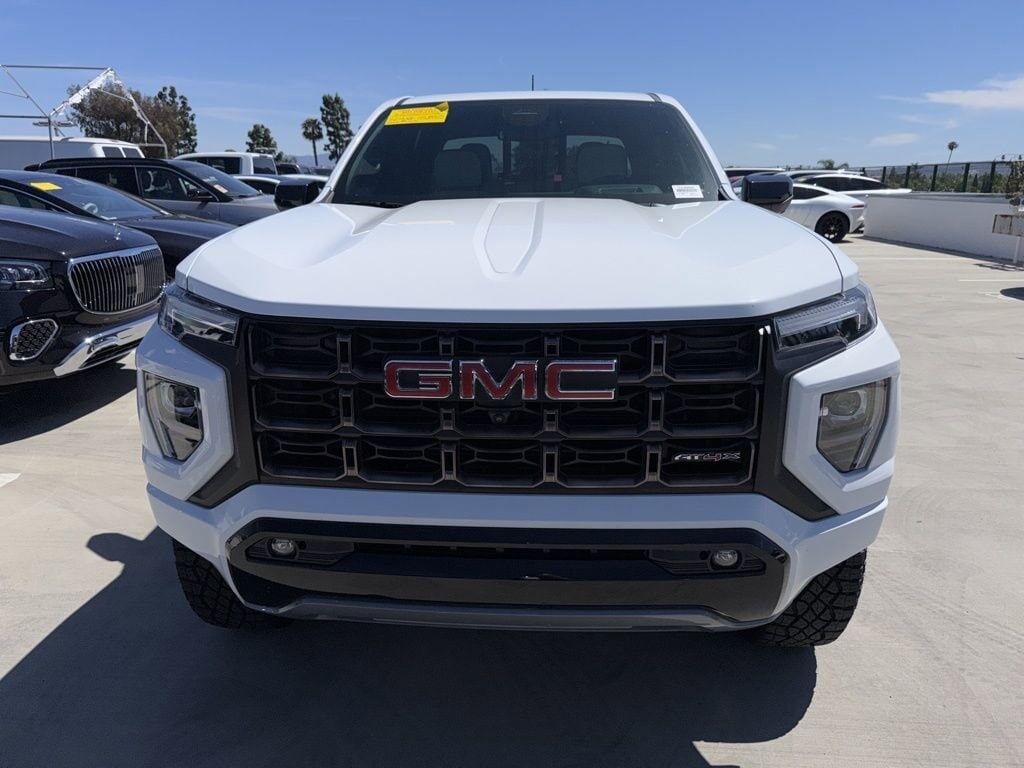 2024 GMC Canyon