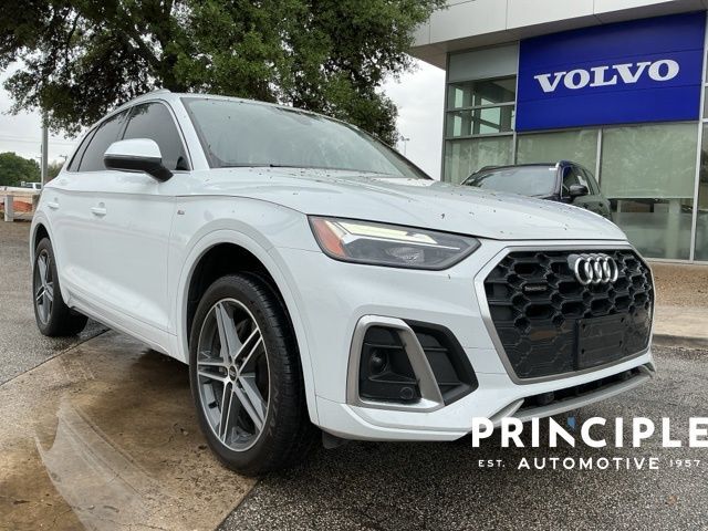 2021 AUDI Q5 e