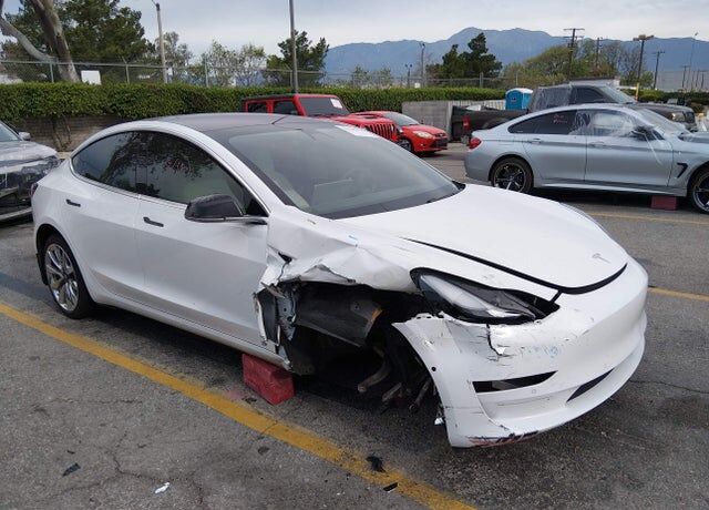 2018 TESLA Model 3
