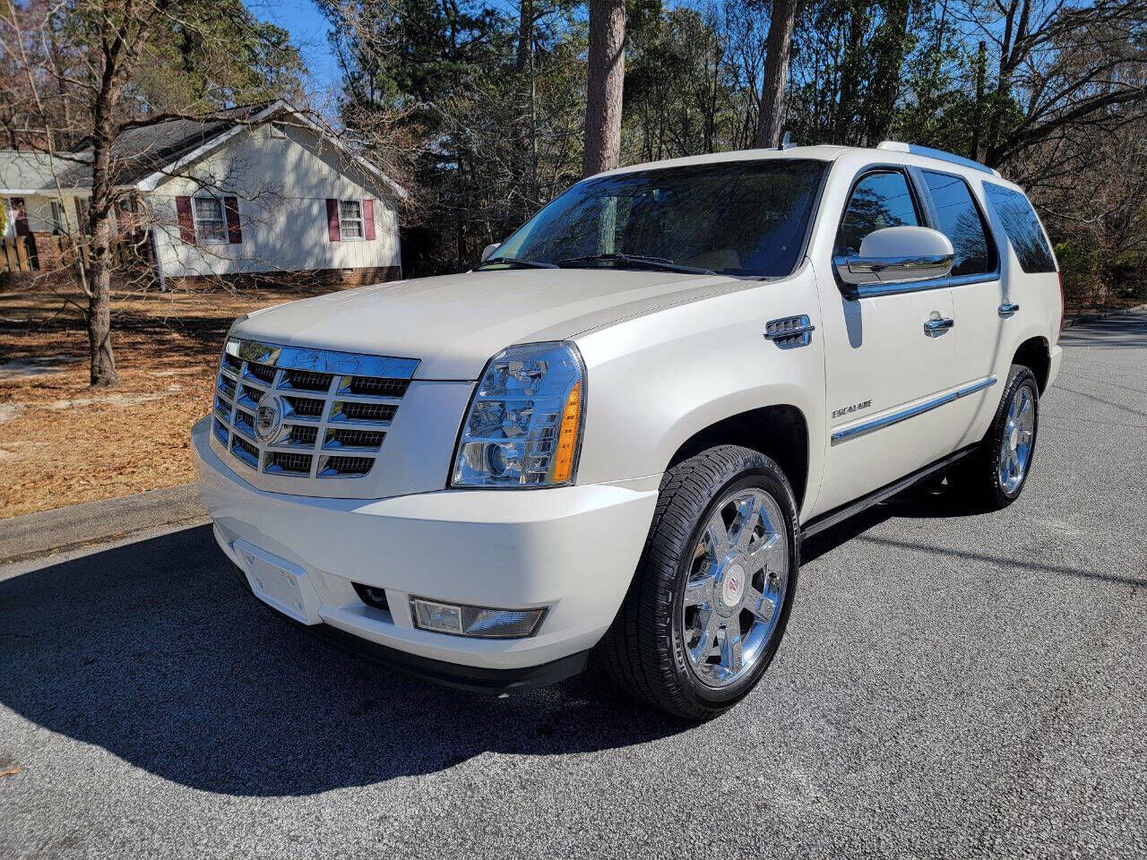 2011 CADILLAC Escalade