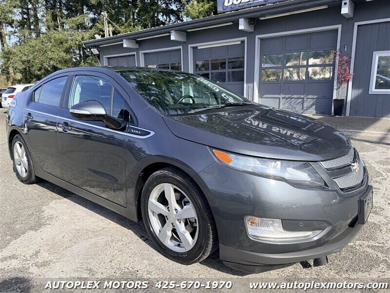2013 CHEVROLET Volt