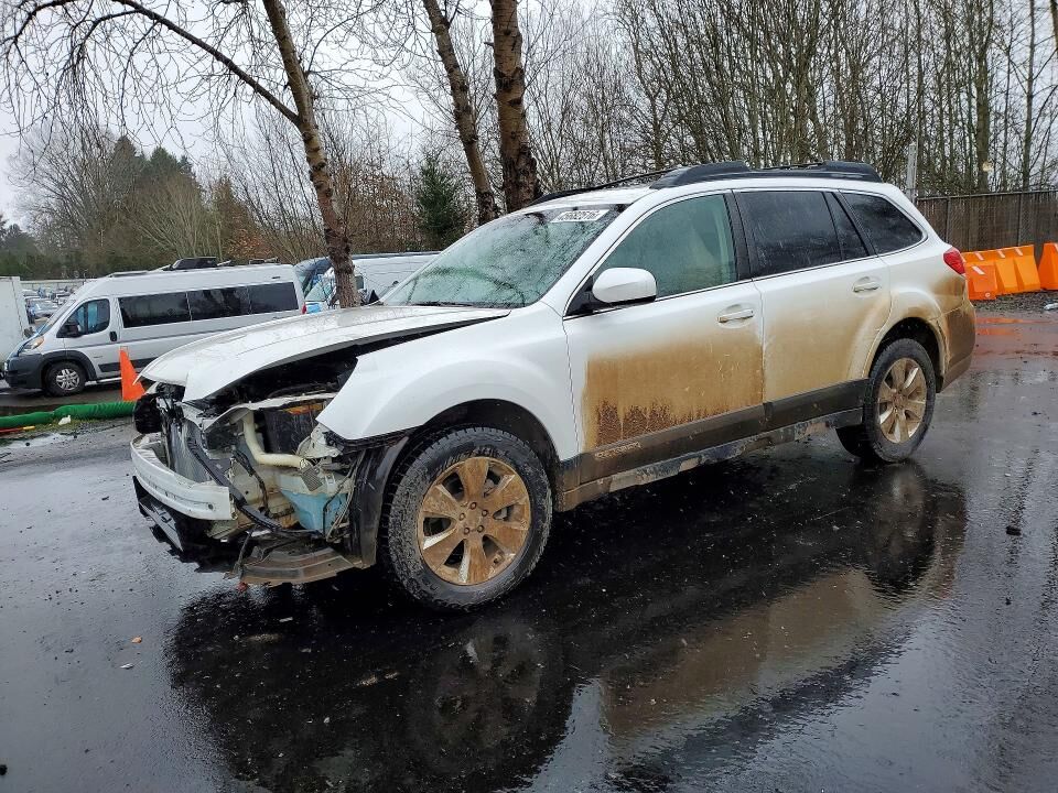 2011 SUBARU Outback