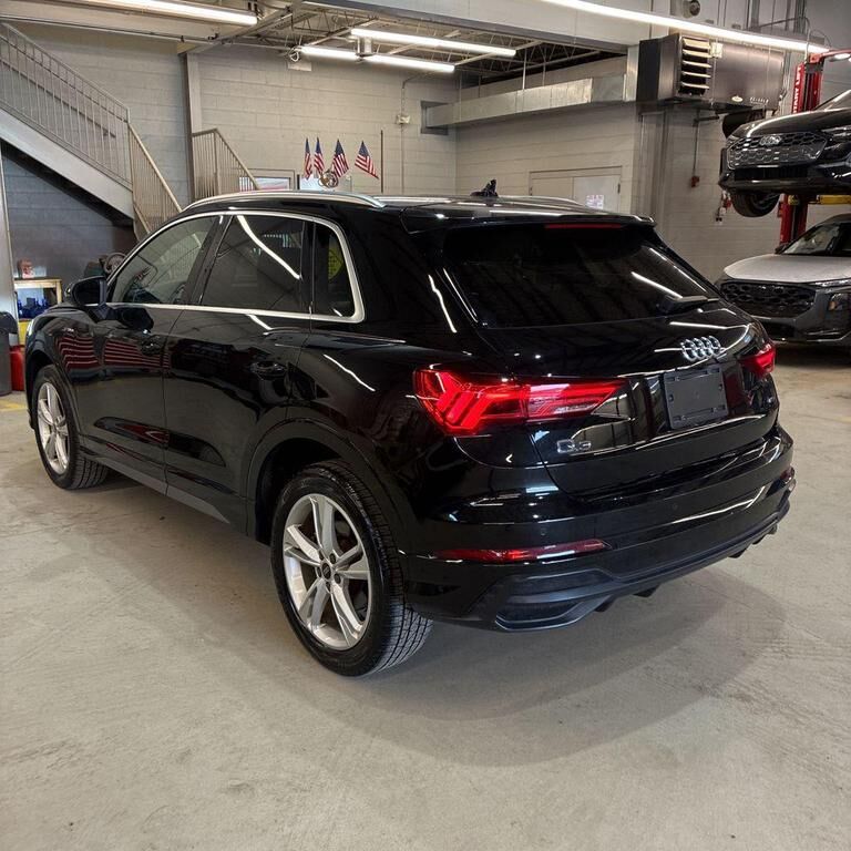 2021 Audi Q3