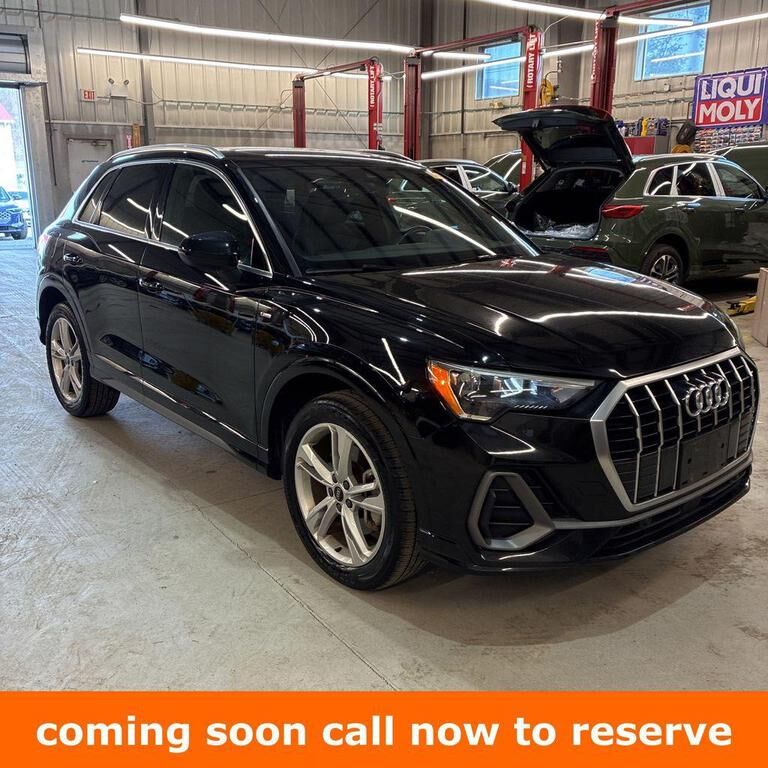 2021 AUDI Q3