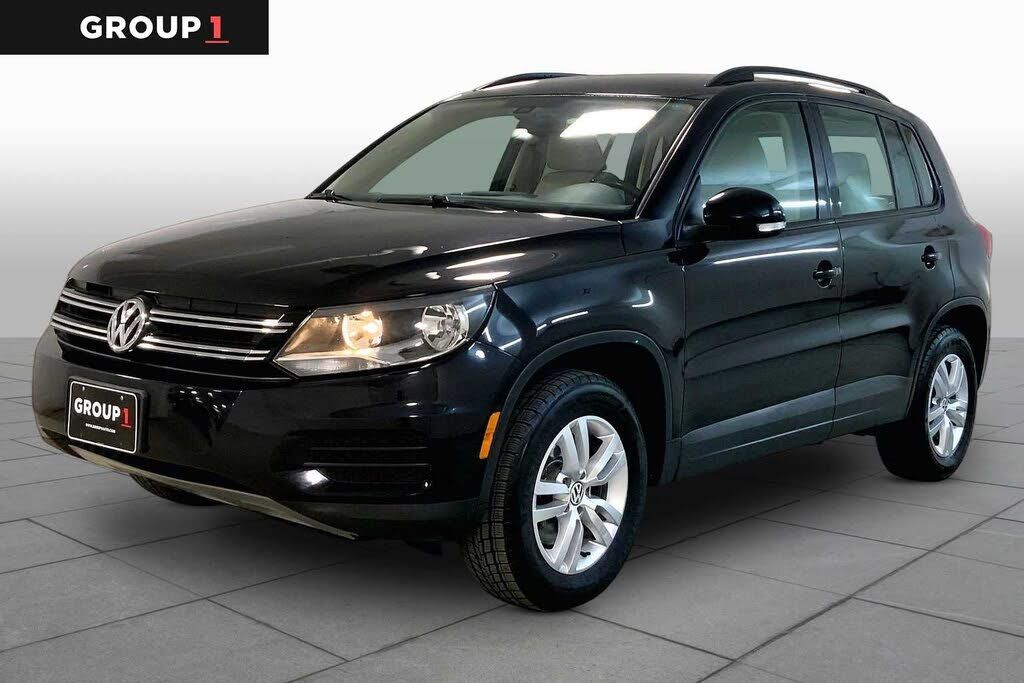 2017 VOLKSWAGEN Tiguan