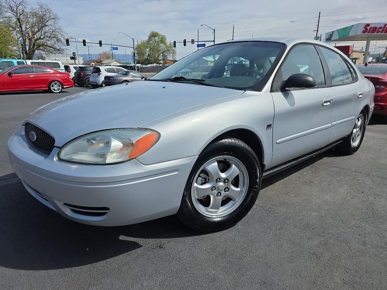 2004 FORD Taurus