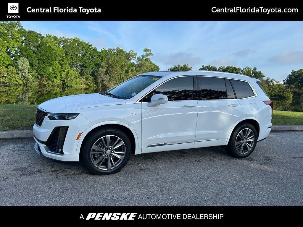 2021 CADILLAC XT6